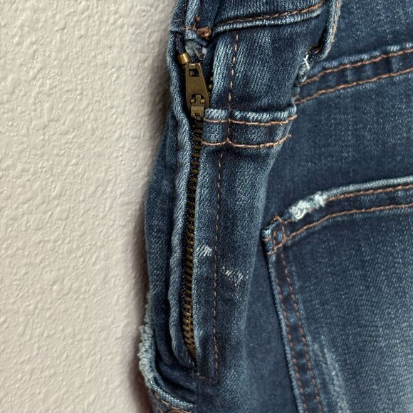 Free People Distressed Overalls Size 24 Blue Denim Jeans Bib Side Zipper - Picture 4 of 15